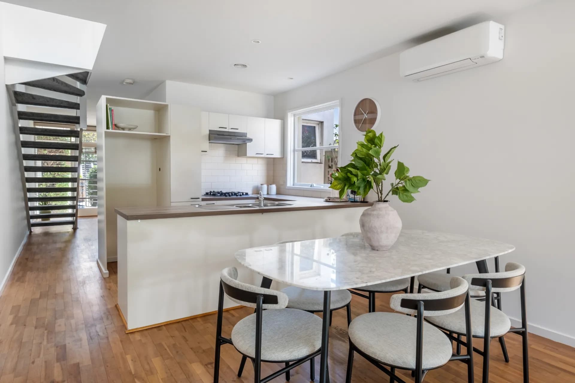 70D Lewisham Road, Prahran - Thumbnail 3