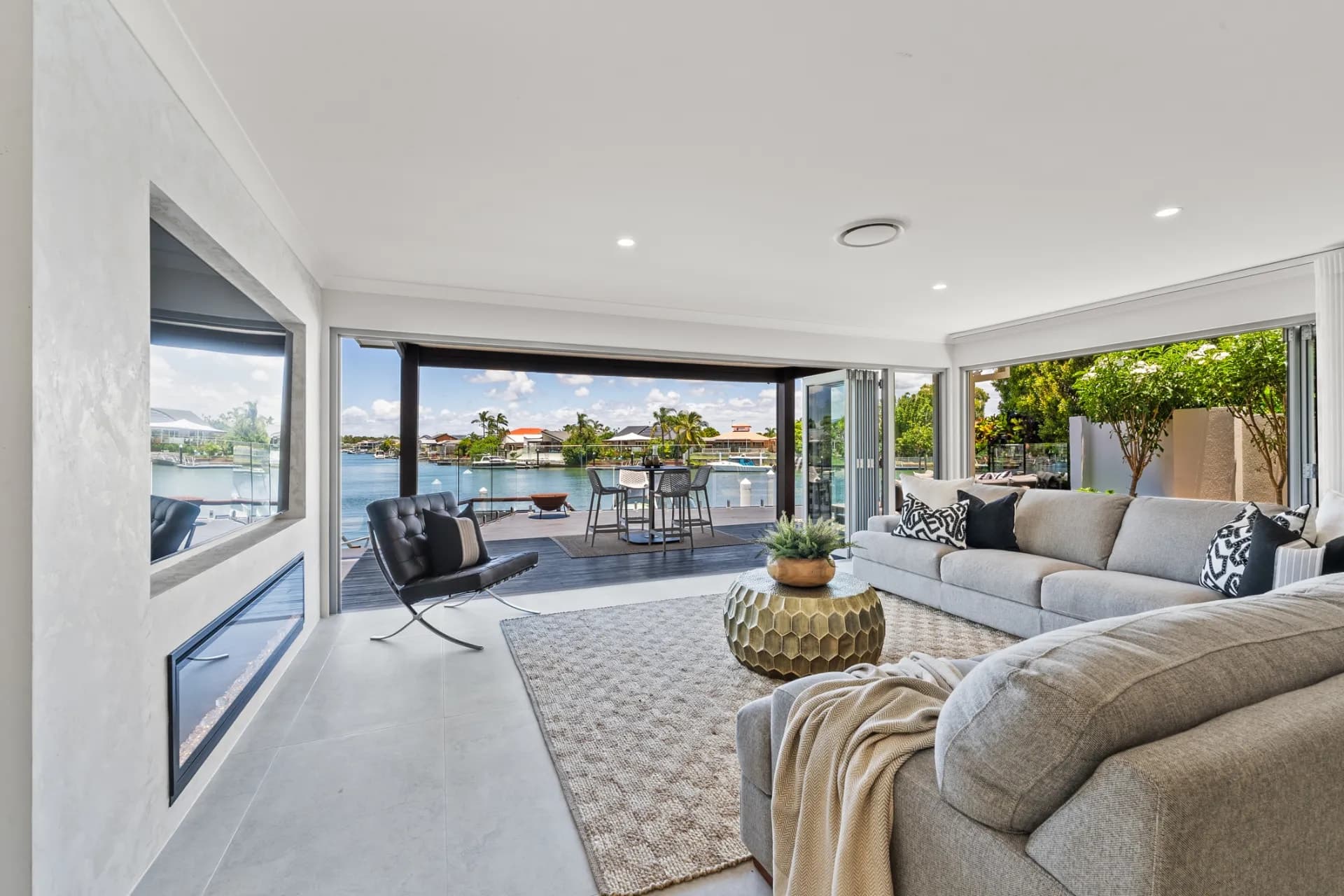 46 Lae Drive, Runaway Bay - Thumbnail 3