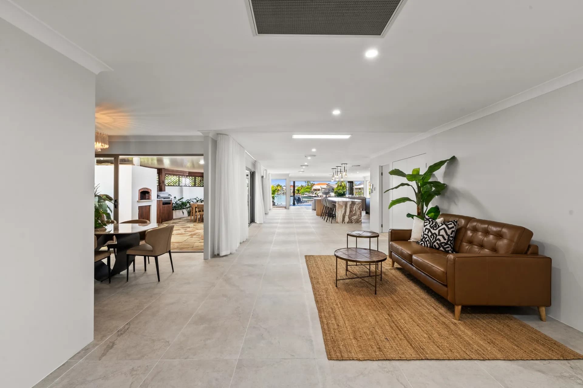 46 Lae Drive, Runaway Bay - Thumbnail 6