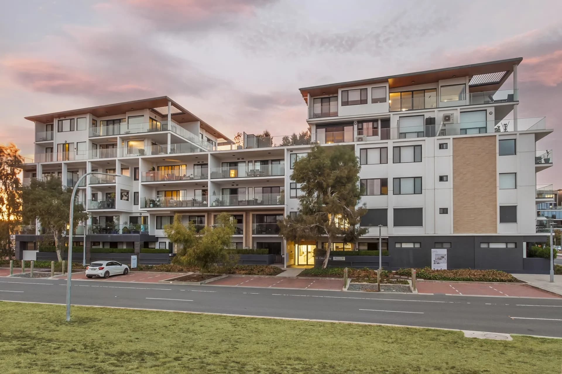 106/55 The Causeway, Kingston, ACT, Kingston - Thumbnail 2