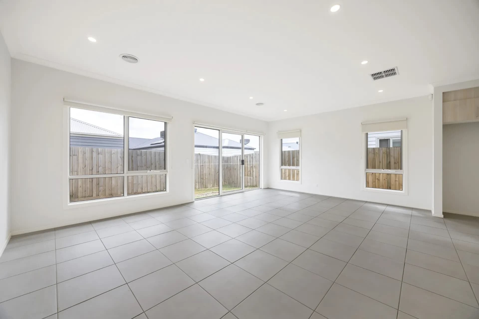34 Crowlands Circuit, Eynesbury, VIC, Eynesbury - Thumbnail 8