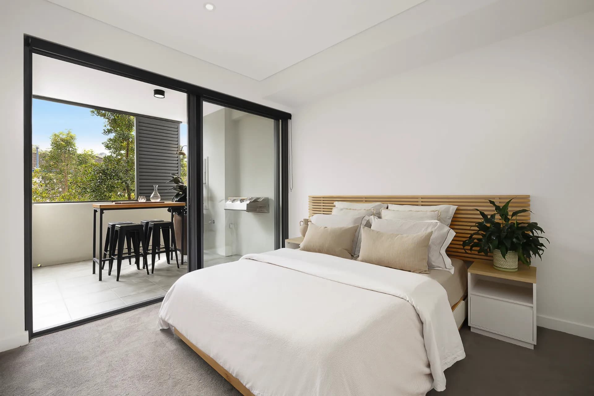 108/180 South Creek Road, Wheeler Heights - Thumbnail 4