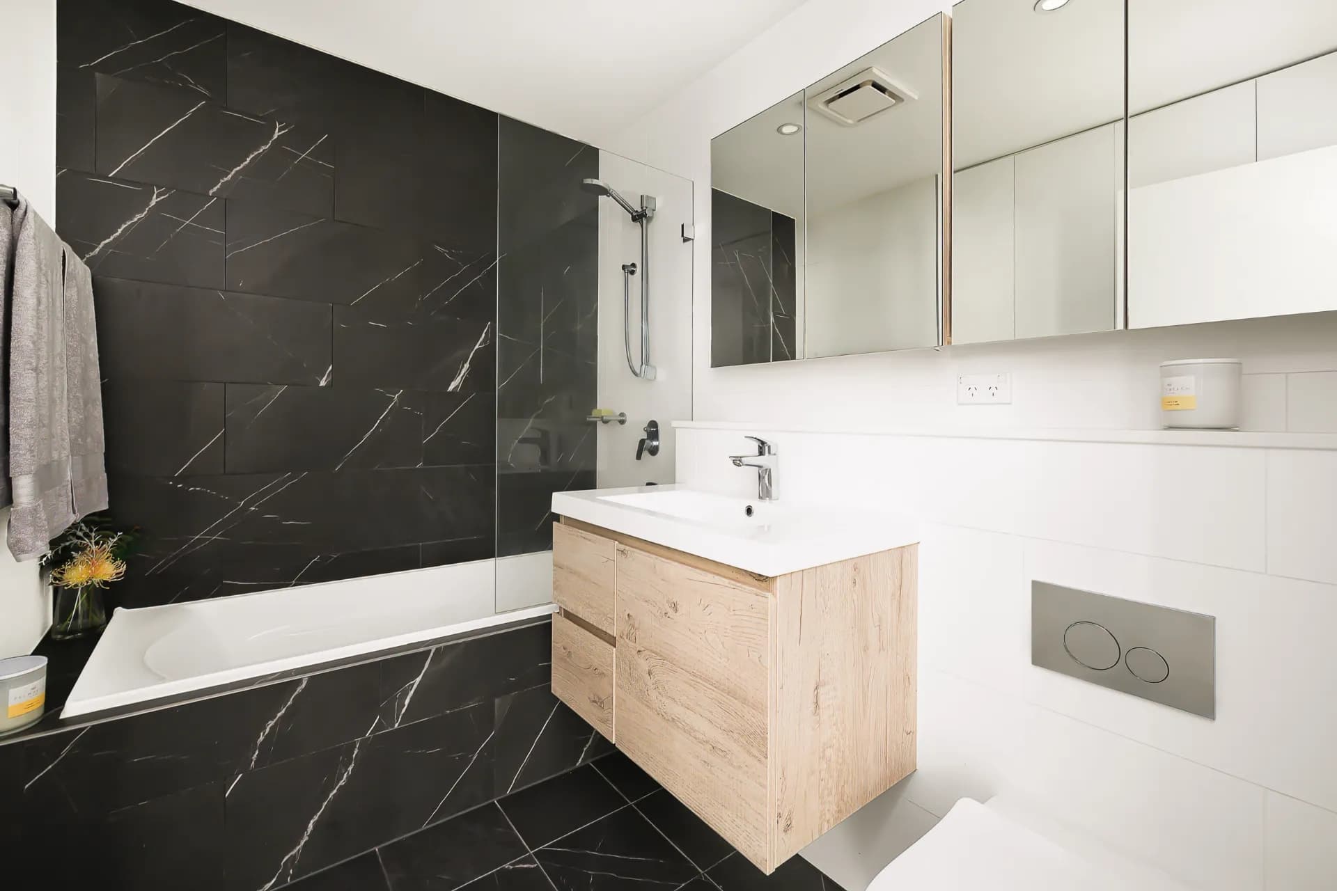 108/180 South Creek Road, Wheeler Heights - Thumbnail 7