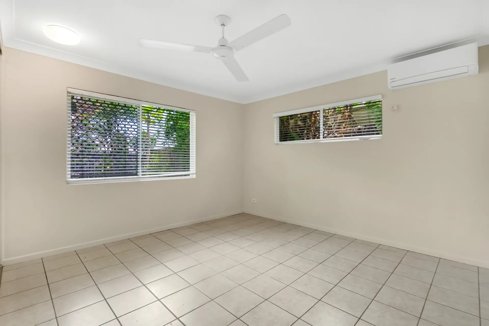 1 Jaye Street, Edge Hill - Thumbnail 6