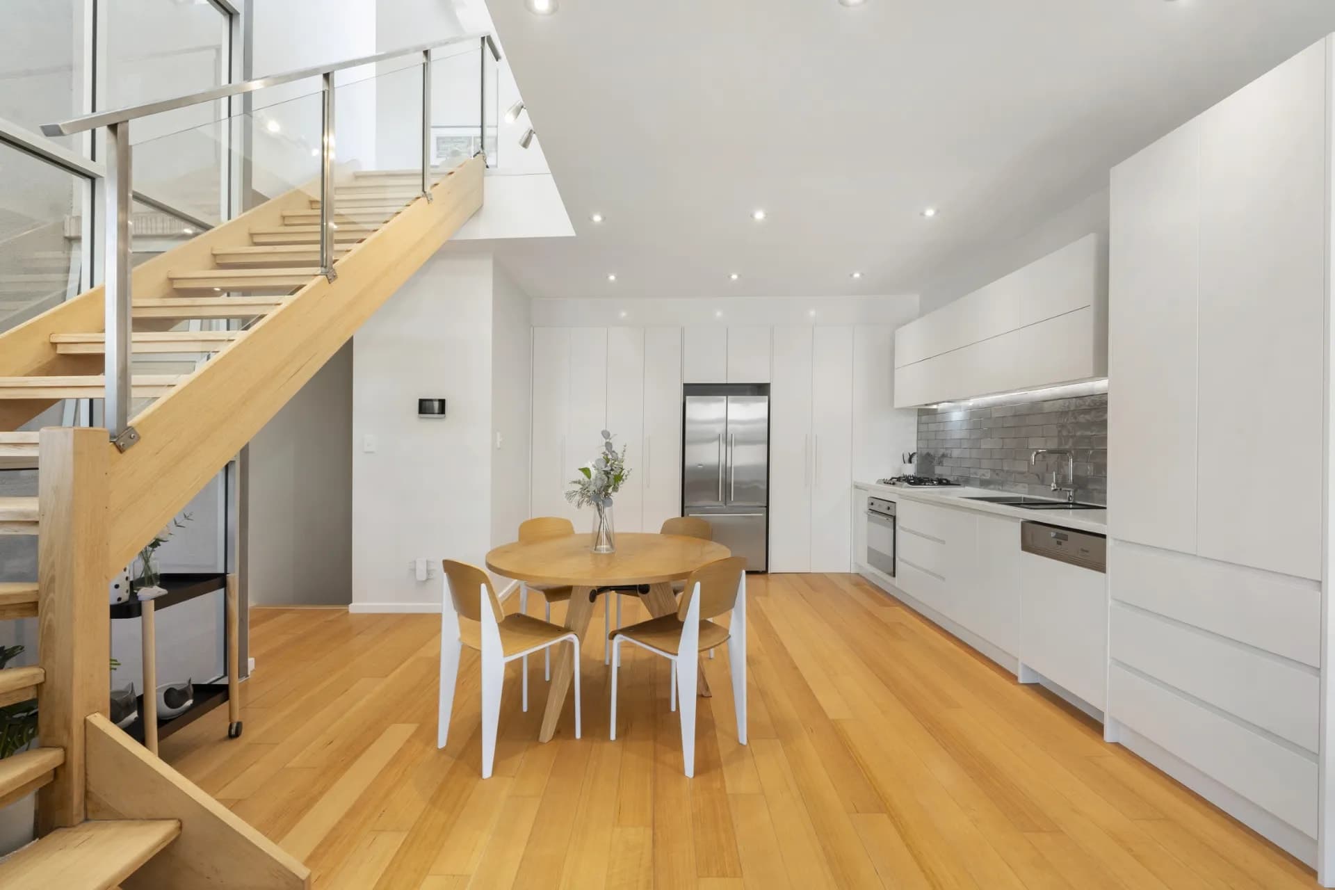 37 Little Dryburgh  Street South, North Melbourne - Thumbnail 5