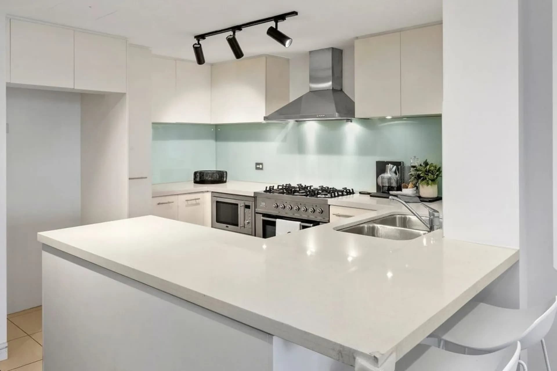 14/63-67 Pavilion Street, Queenscliff, NSW, Queenscliff - Thumbnail 2