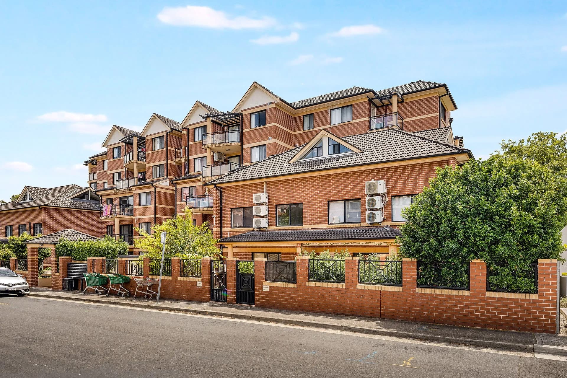 21/1-9 Mt Pleasant Avenue, Burwood - Image 1