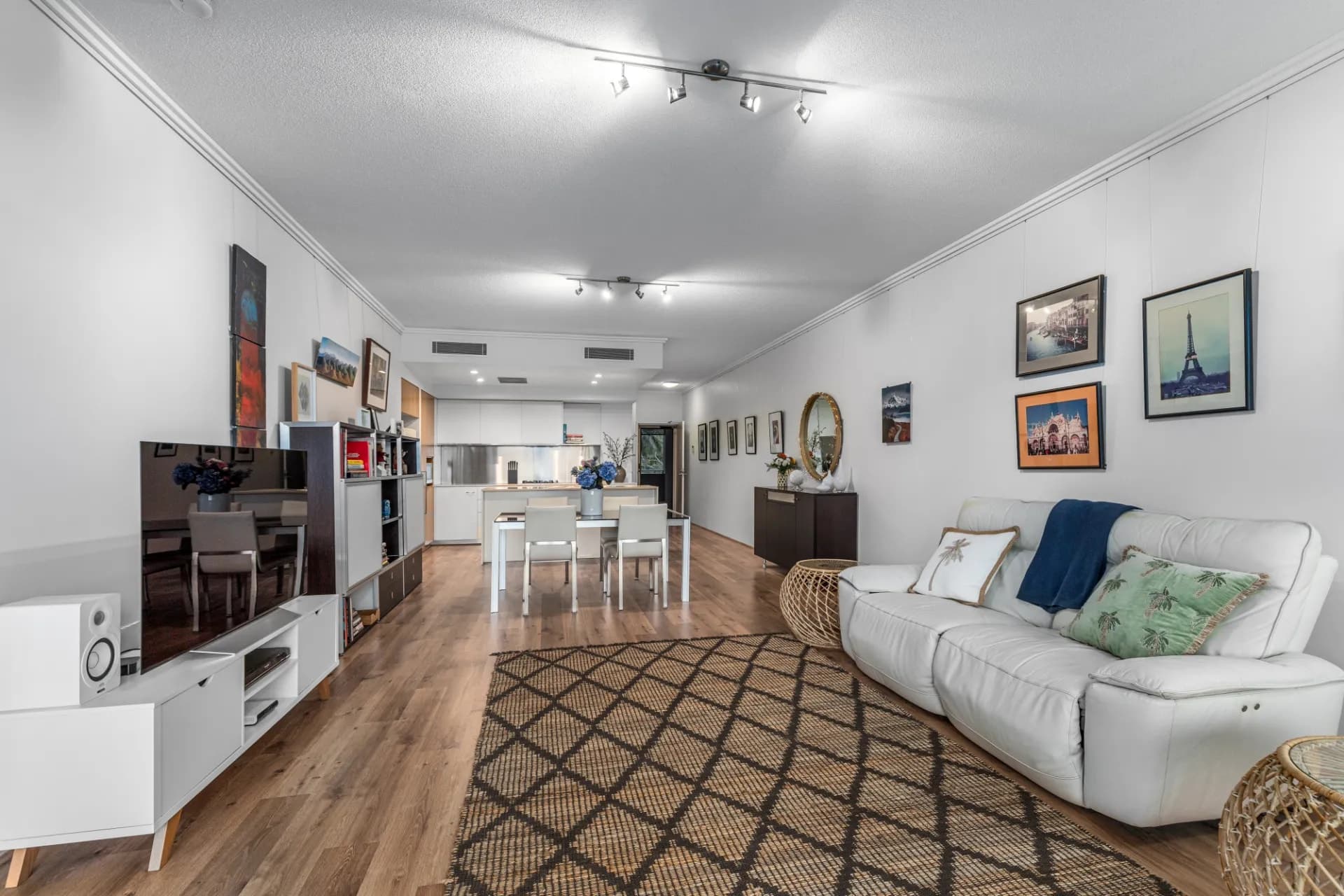 1768/1 Rialto Quay  Drive, Hope Island, QLD, Hope Island - Thumbnail 7