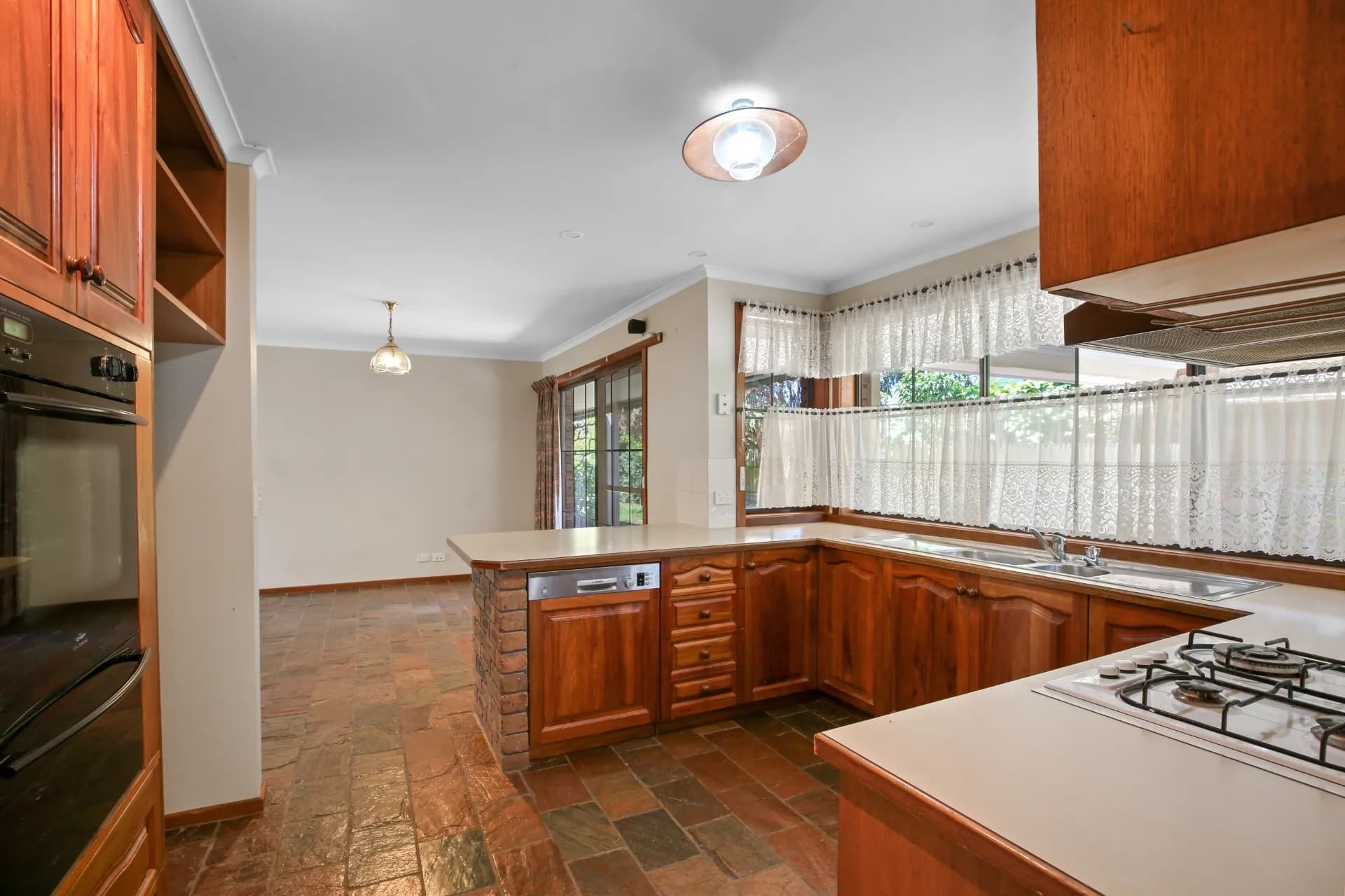 5 Eisenhower Street, Warragul - Thumbnail 8