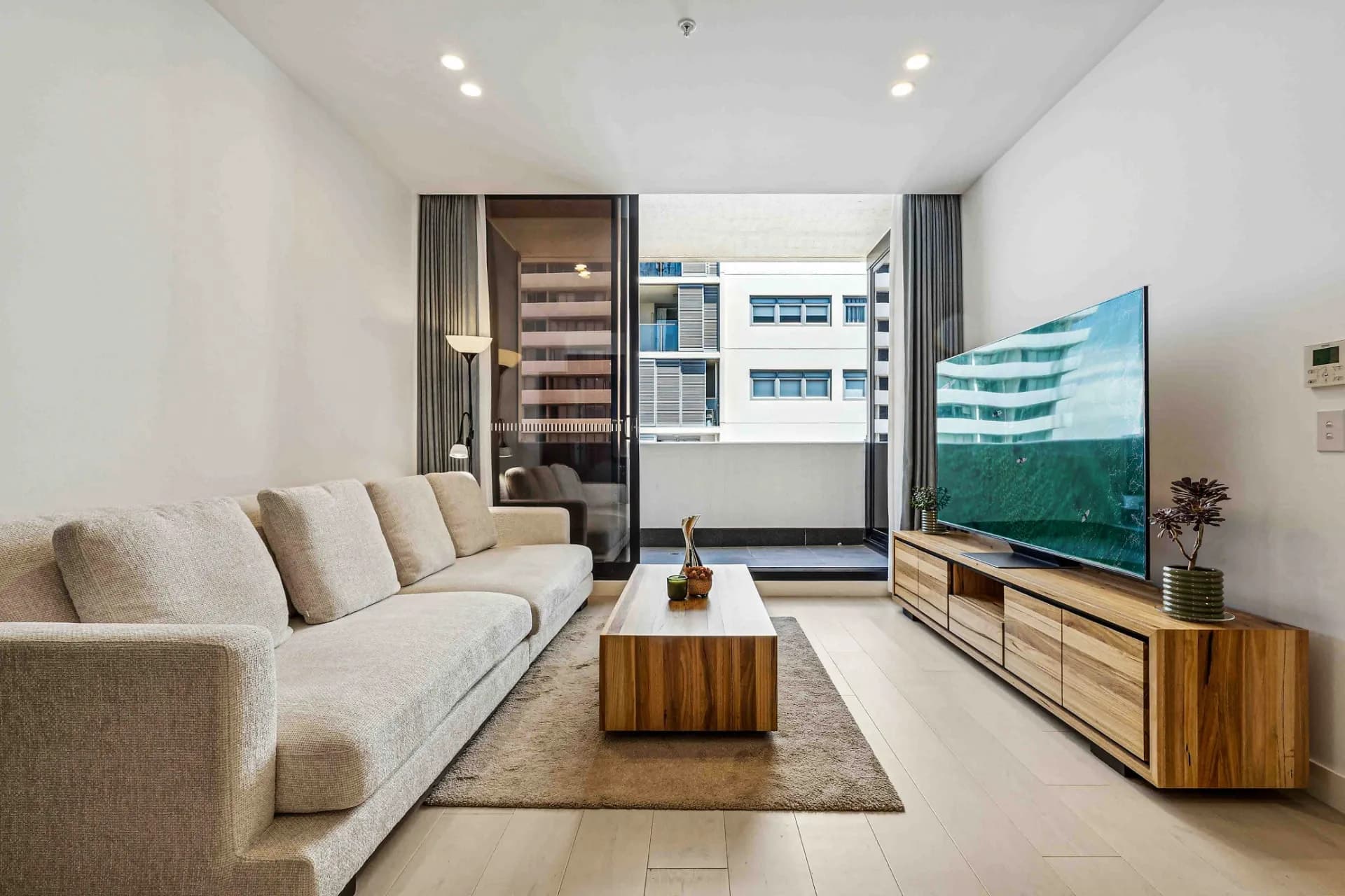 813/15 Jack Brabham Drive, Hurstville - Thumbnail 3
