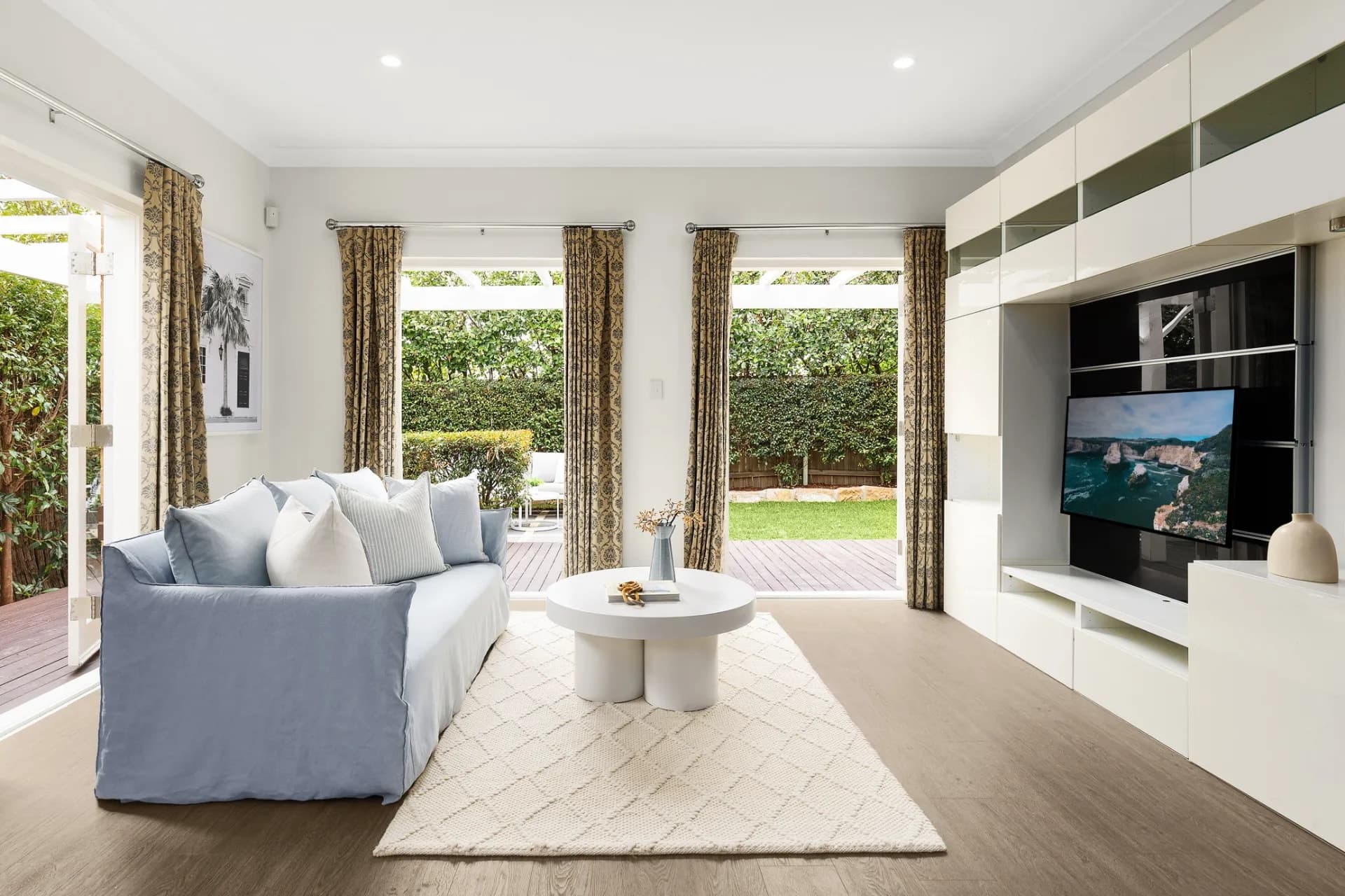 2/47 Batemans Road, Gladesville - Thumbnail 2