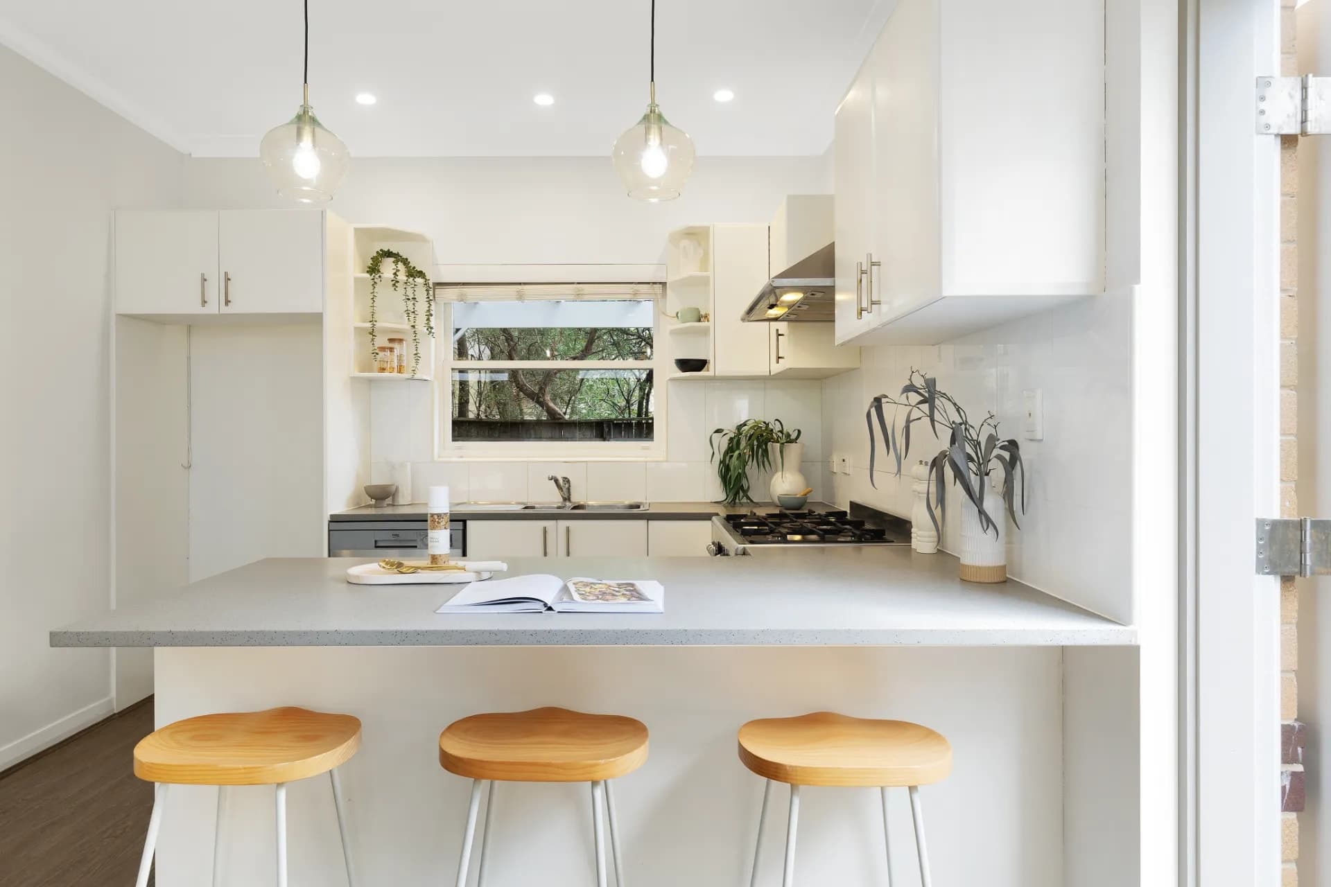 2/47 Batemans Road, Gladesville - Thumbnail 5