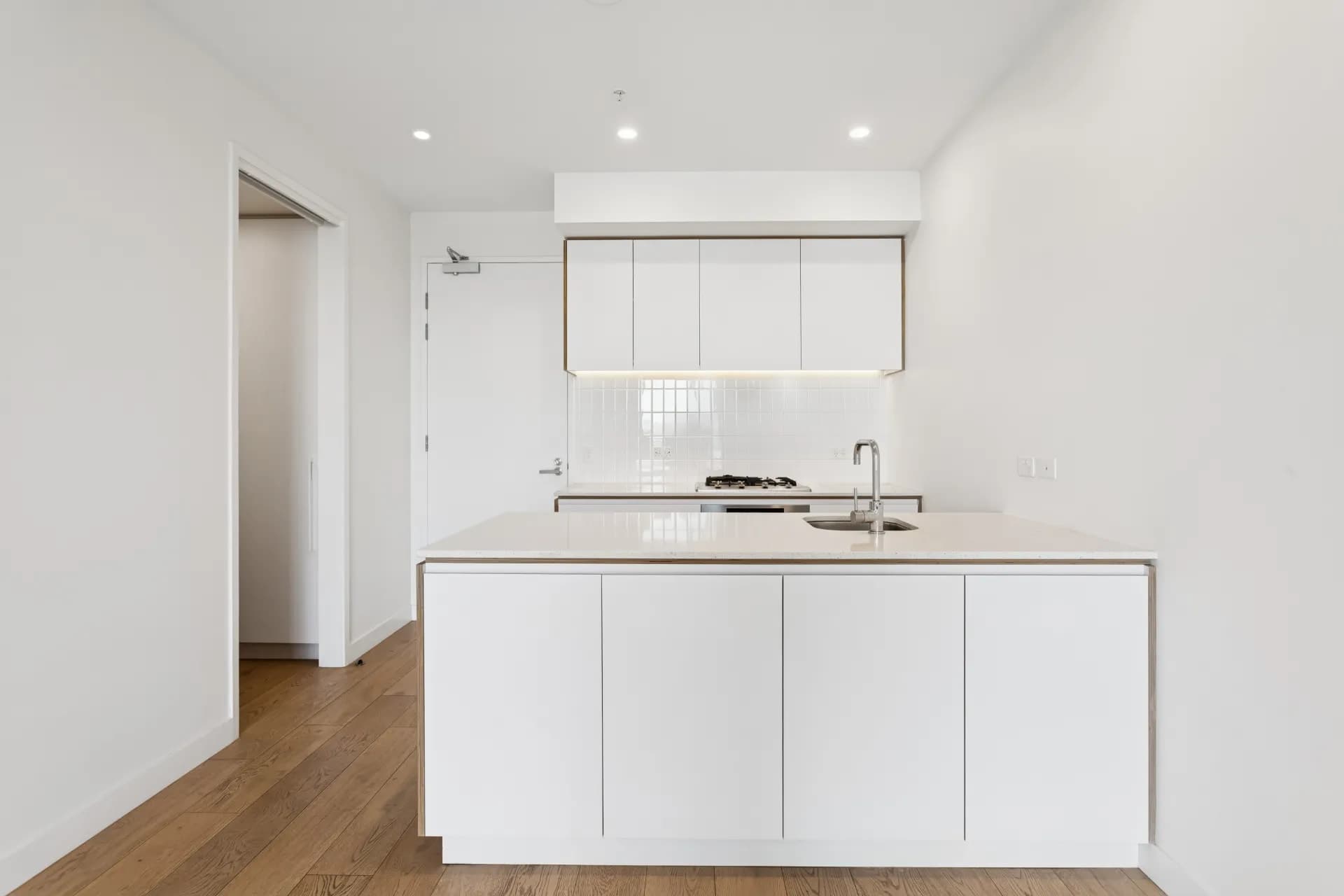 607/29 Angas Street, Adelaide - Thumbnail 3
