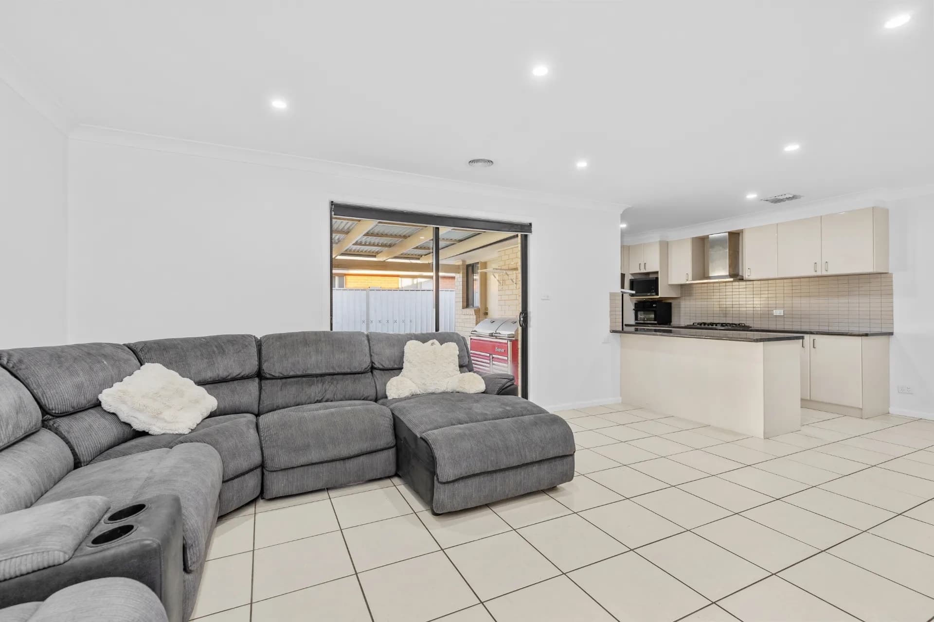 18 Birri Place, Glenfield Park - Thumbnail 7