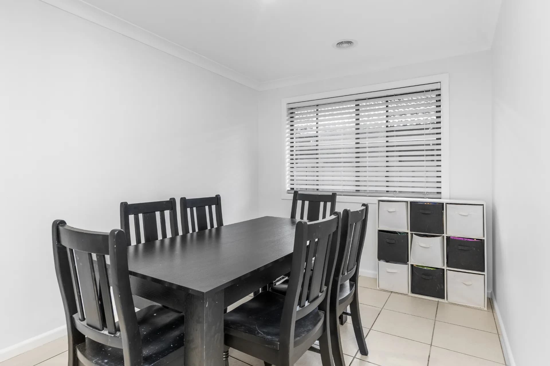 18 Birri Place, Glenfield Park - Thumbnail 8