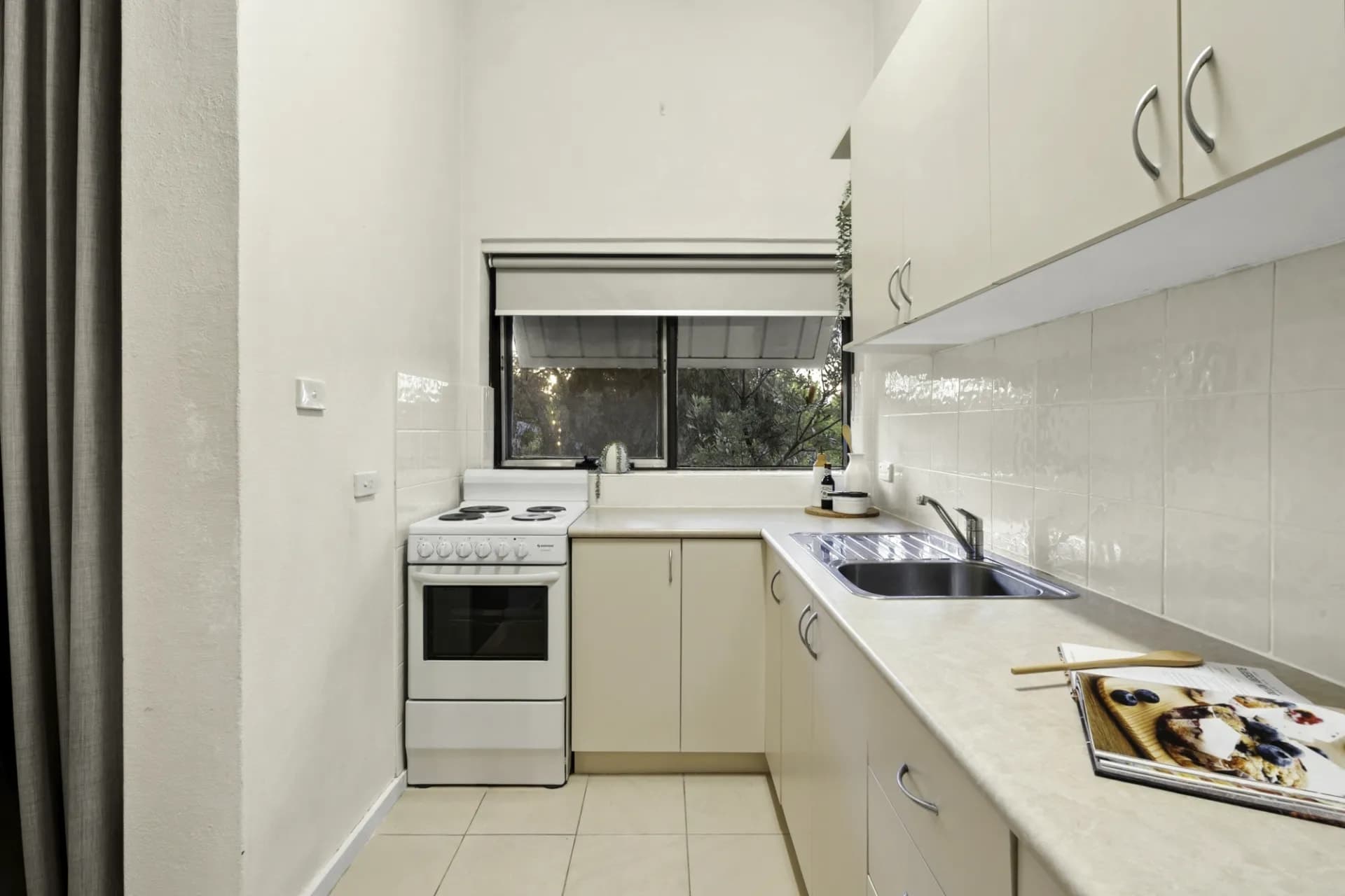 6/2 Edmondson Street, Campbell - Thumbnail 5