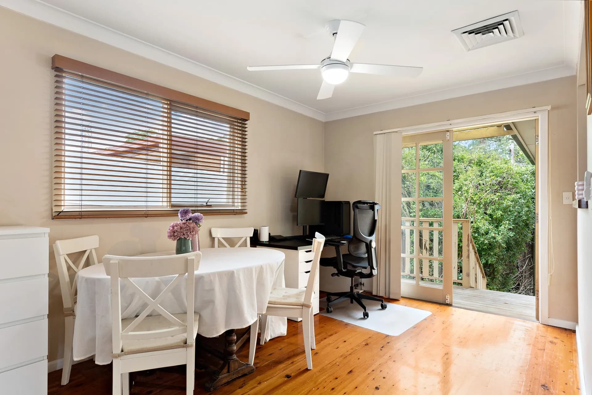 1 McEwan Avenue, Winston Hills - Thumbnail 4