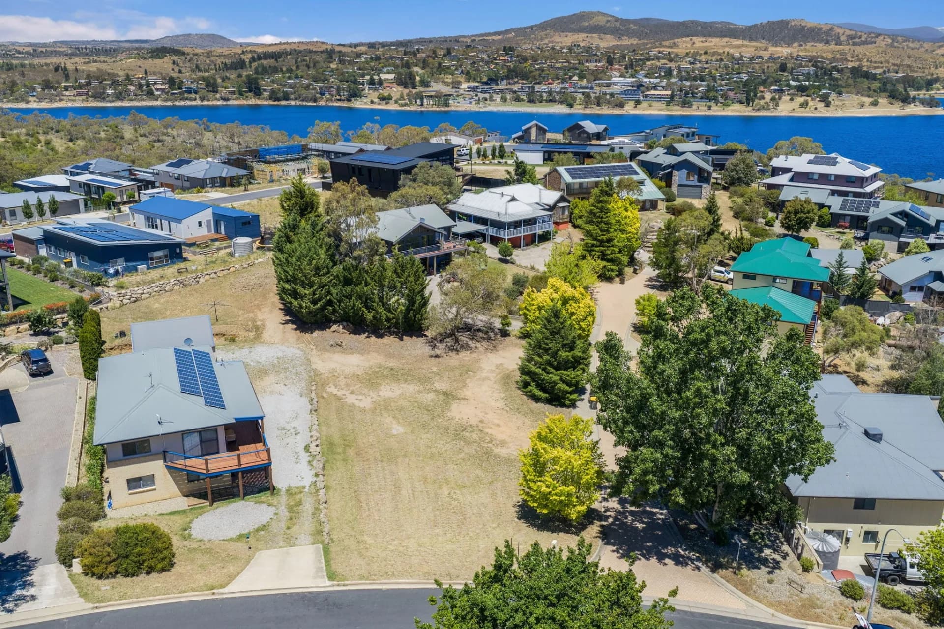 2 Yaralla  Close, East Jindabyne - Thumbnail 4