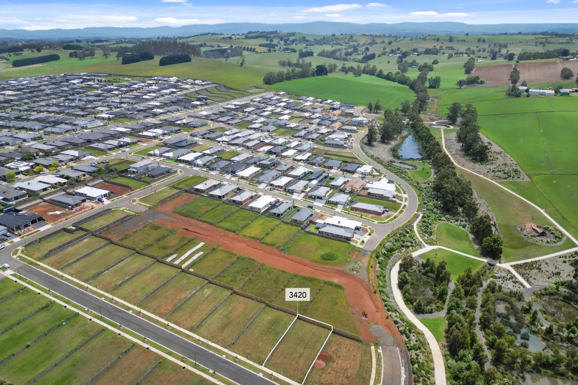 19 Regent  Avenue, Warragul, VIC, Warragul - Thumbnail 4