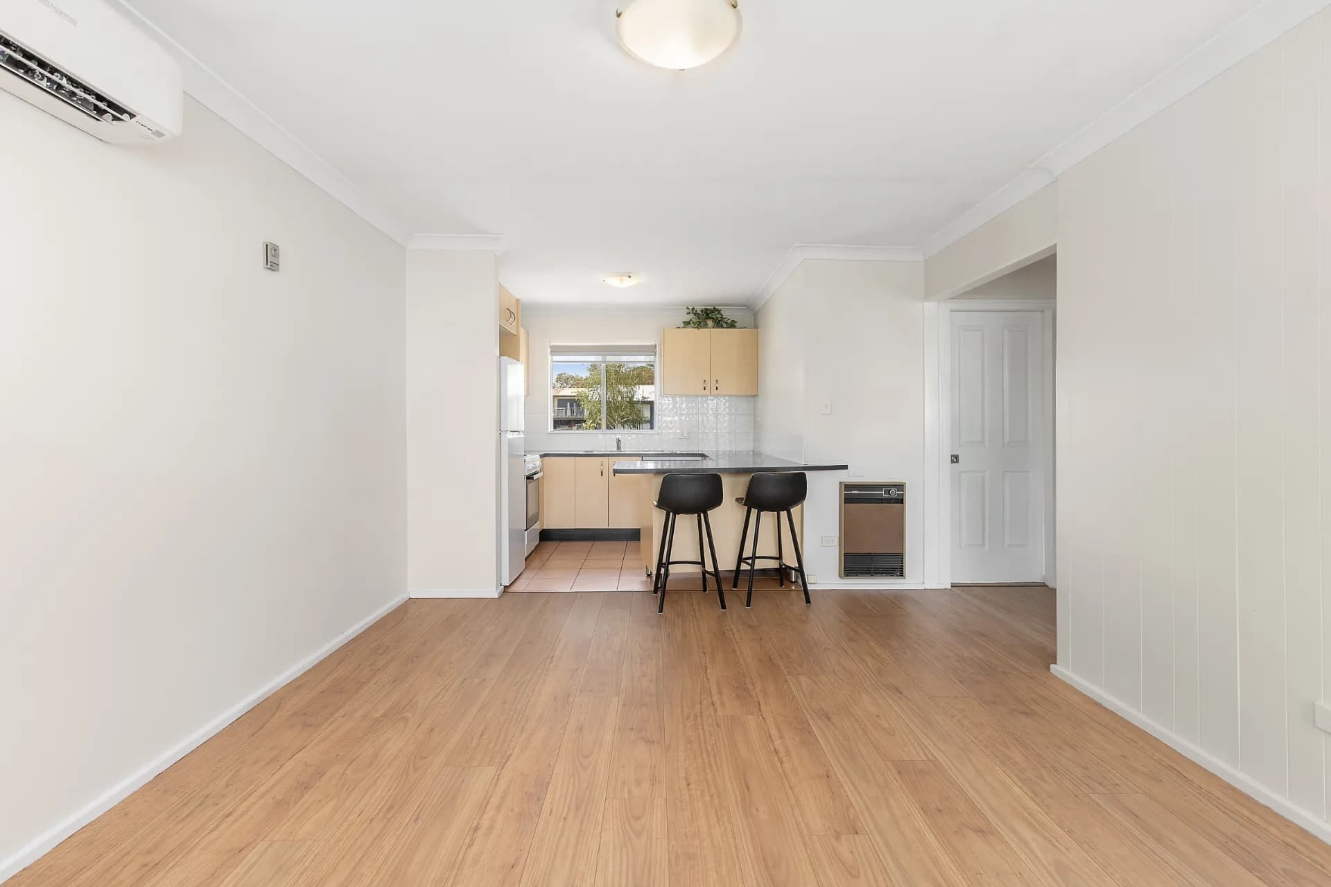 2/28 Gippsland  Street, Jindabyne, NSW, Jindabyne - Thumbnail 2