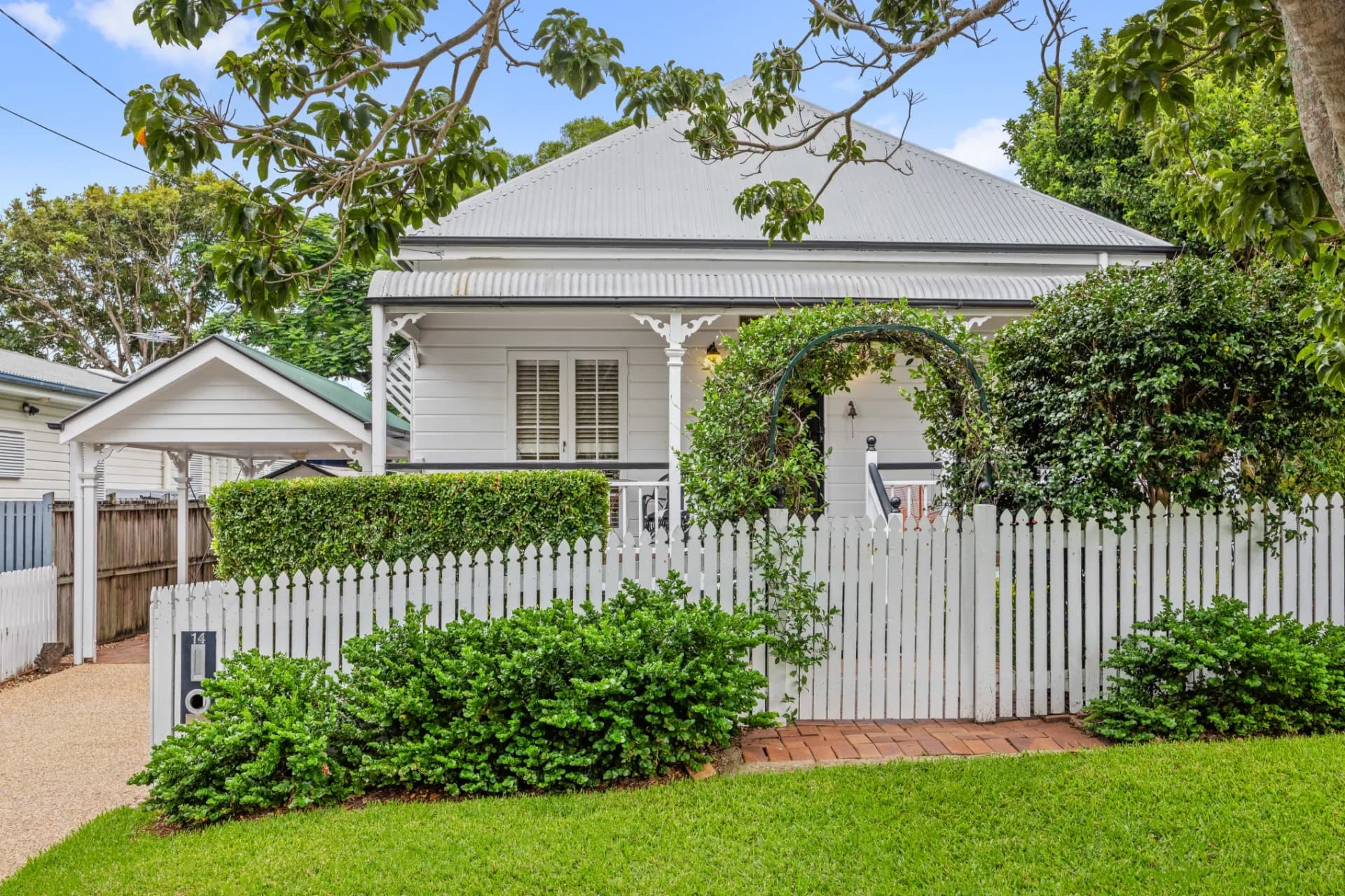 14 Mortlake Road, Graceville - Image 1