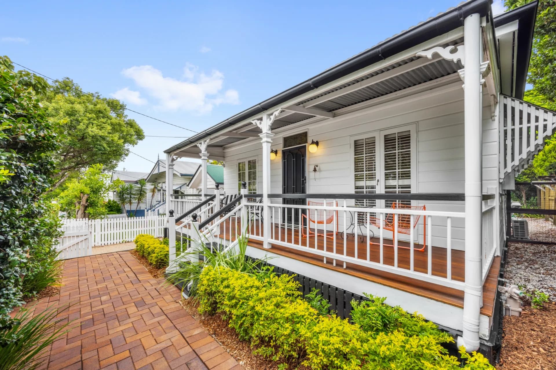 14 Mortlake Road, Graceville - Thumbnail 2