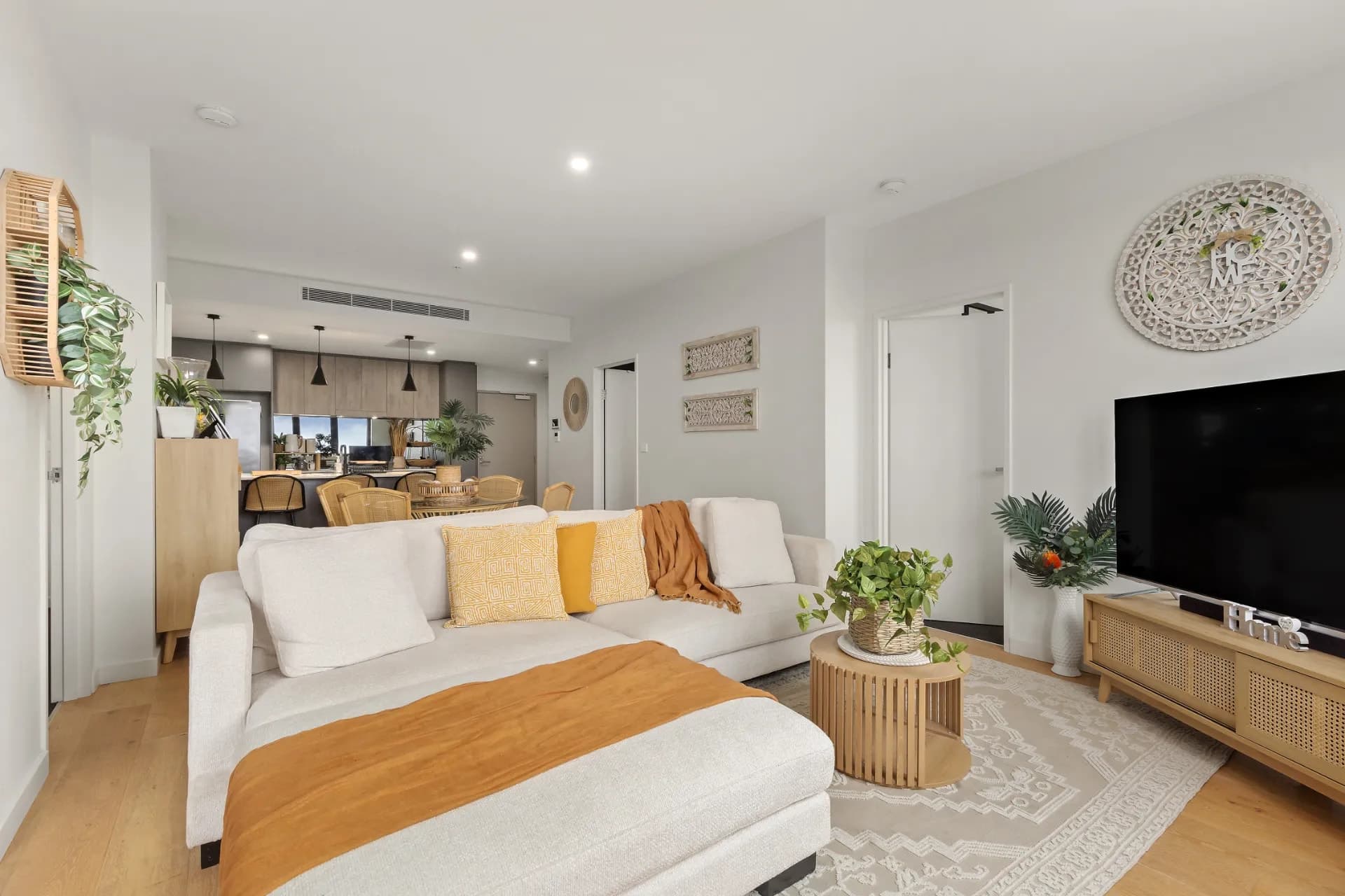 1504/2 Charles Street, Charlestown - Thumbnail 5