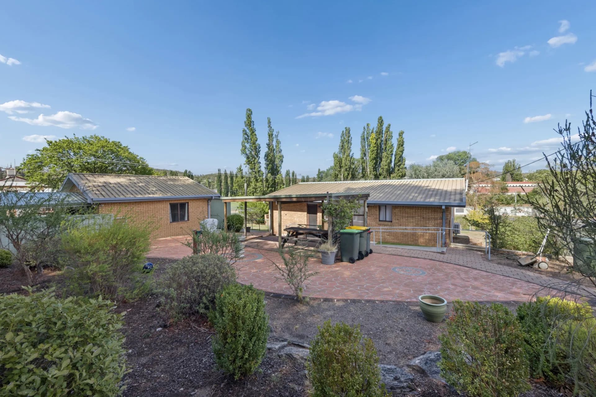 150 Commissioner Street, Cooma - Image 1