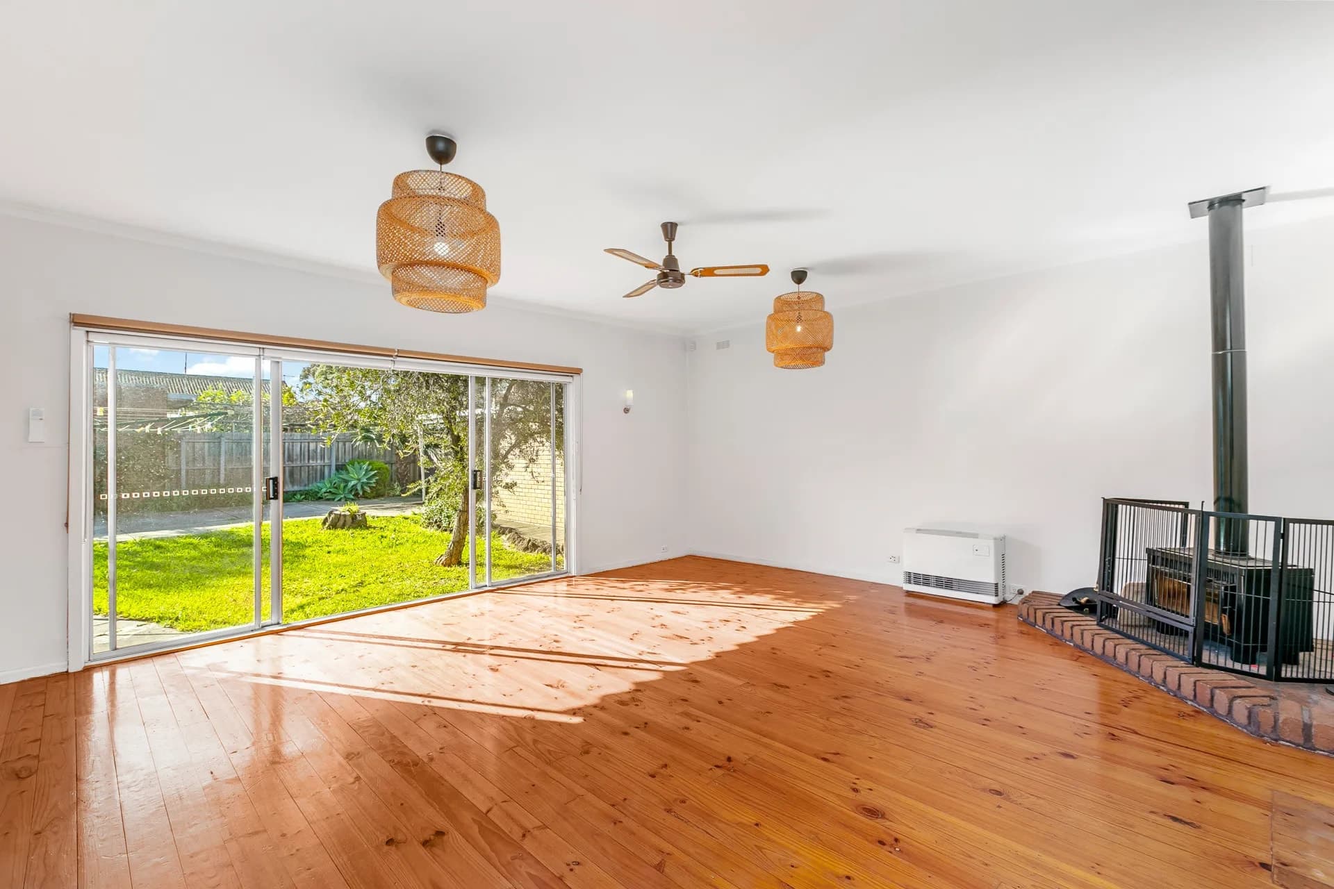 42 McIntosh Road, Altona North - Thumbnail 4