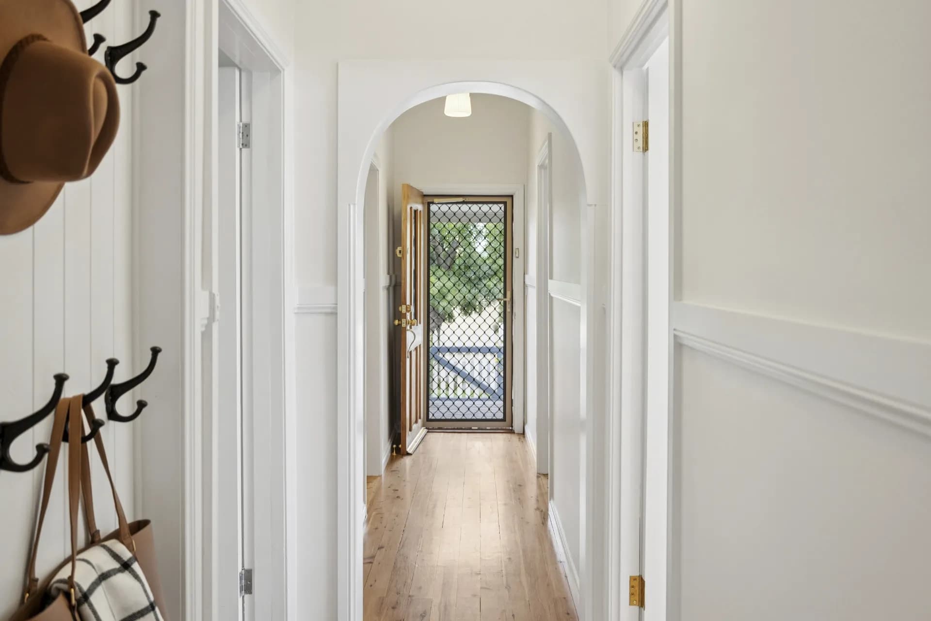 13 Derrima Road, Queanbeyan - Thumbnail 3