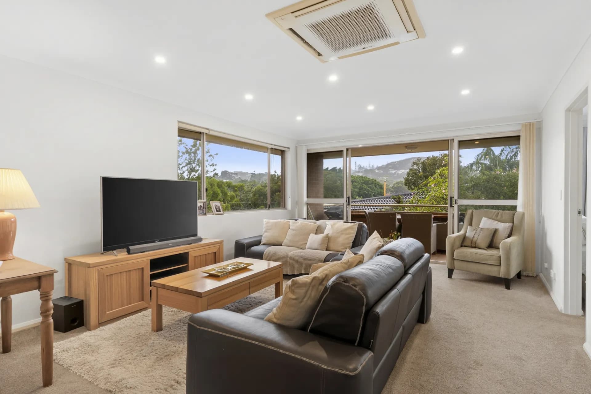 10/4-8 Seaview Avenue, Newport - Thumbnail 2
