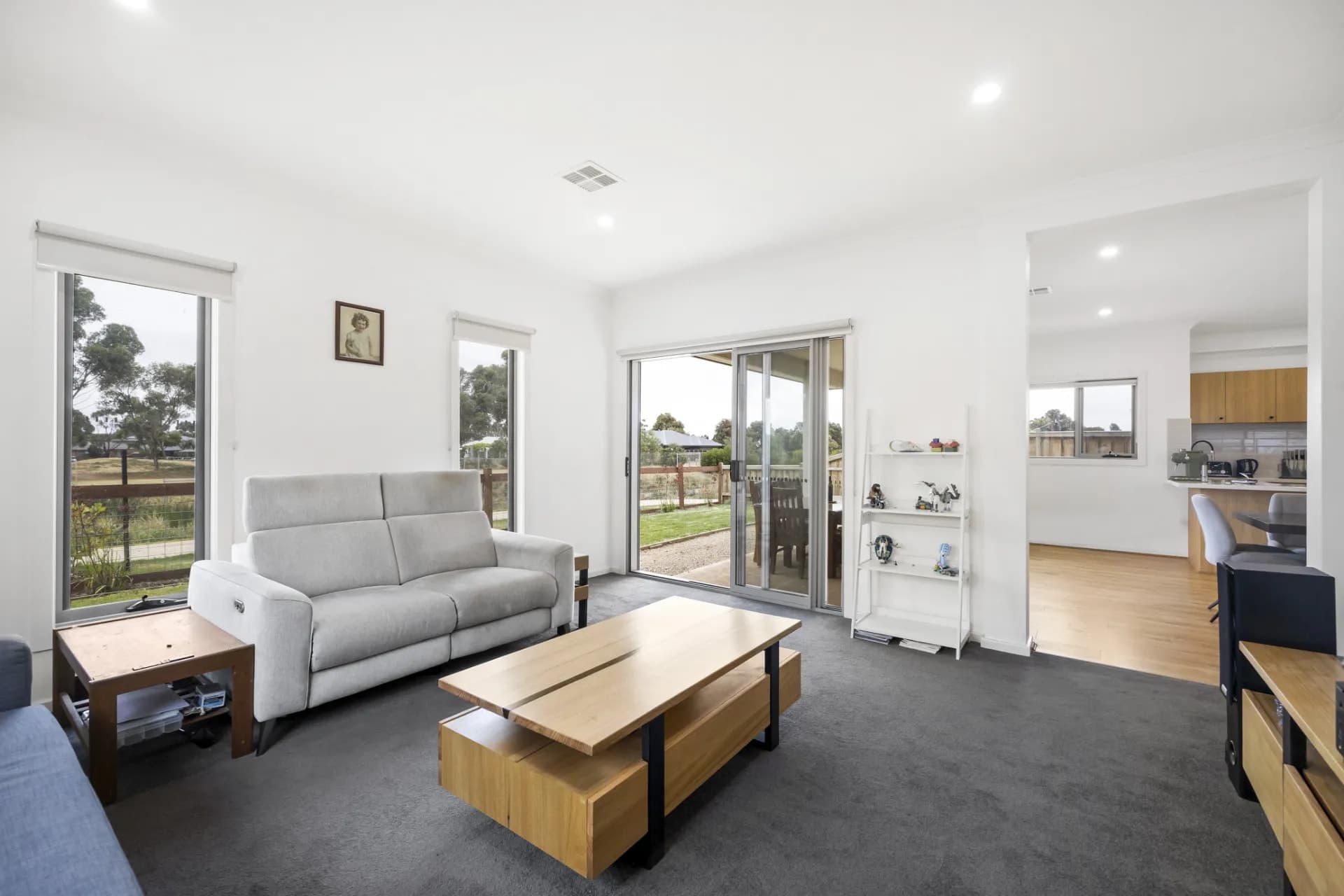 30 Cobram Drive, Eynesbury, VIC, Eynesbury - Thumbnail 3