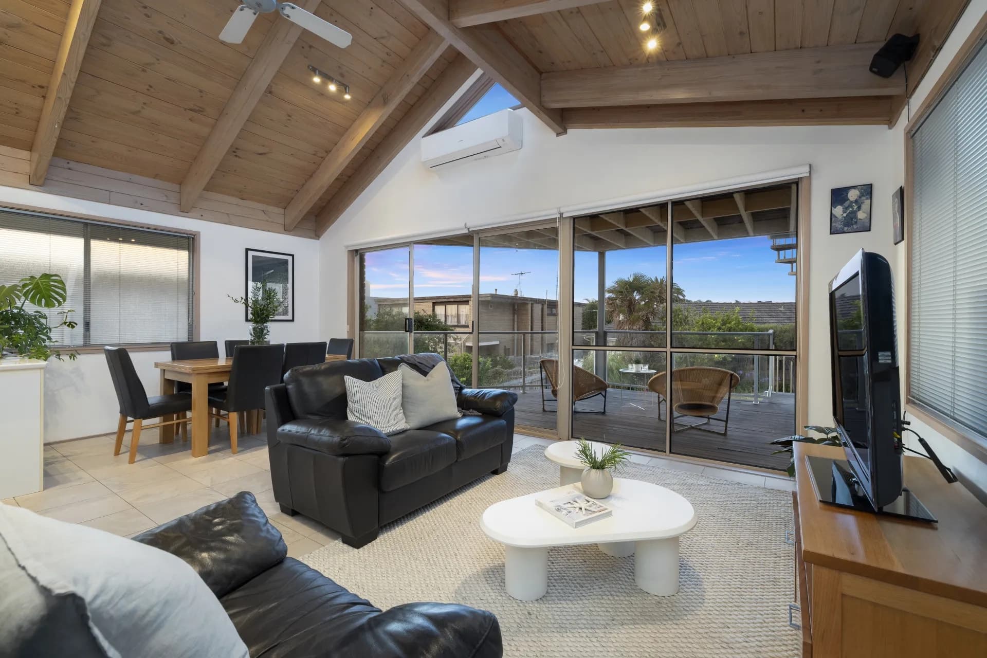 7 Antibes Street, Parkdale - Thumbnail 2
