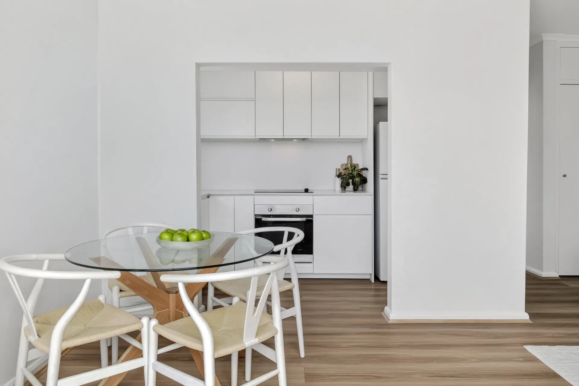 29/13 Wheatleigh Street, Crows Nest - Thumbnail 3