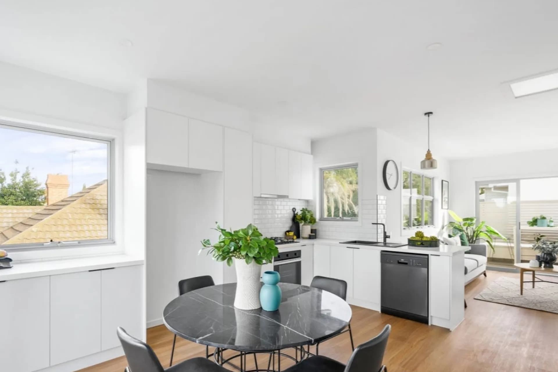 1/78 Kororoit Creek Road, Williamstown North - Thumbnail 2