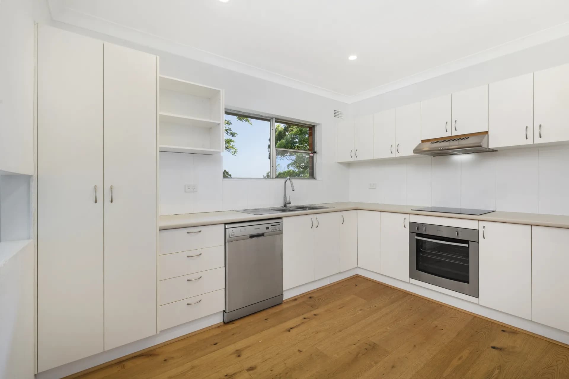 7/49 Bellevue Avenue, Greenwich - Thumbnail 2