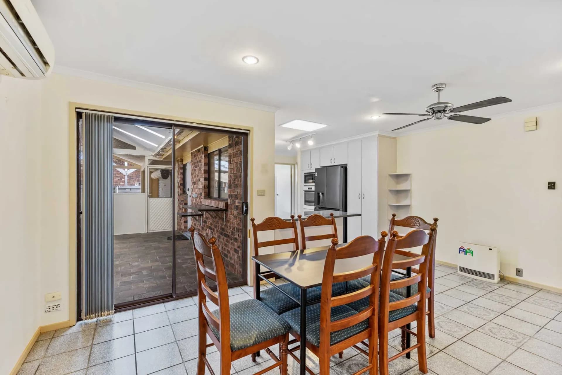 9 Blue Gum Parade, Maloneys Beach - Thumbnail 7