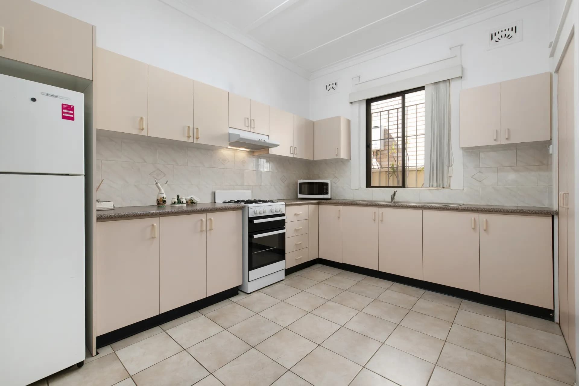 62 Sutherland Street, Mascot - Thumbnail 5