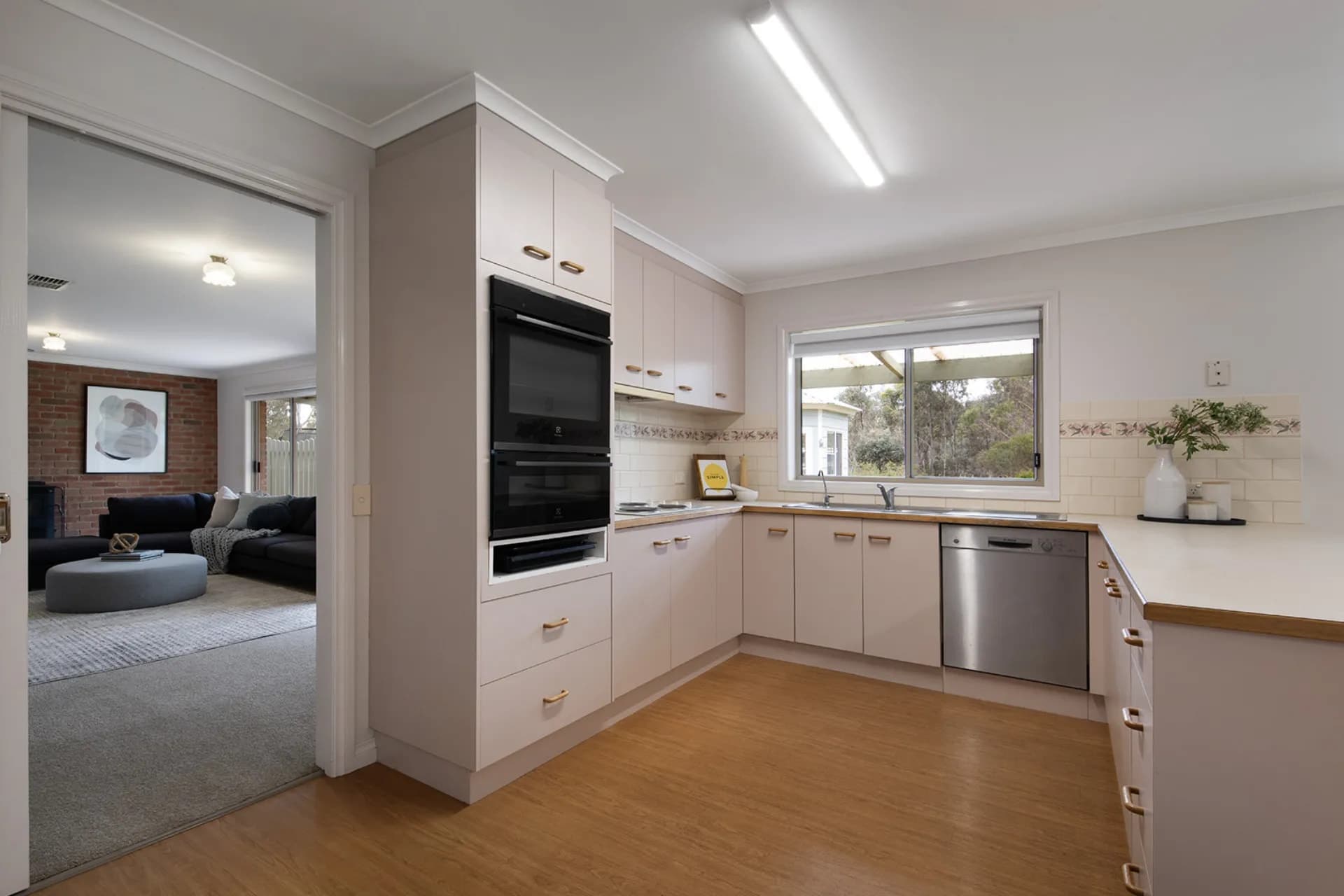 15 Homebush Drive, Junortoun, VIC, Junortoun - Thumbnail 5