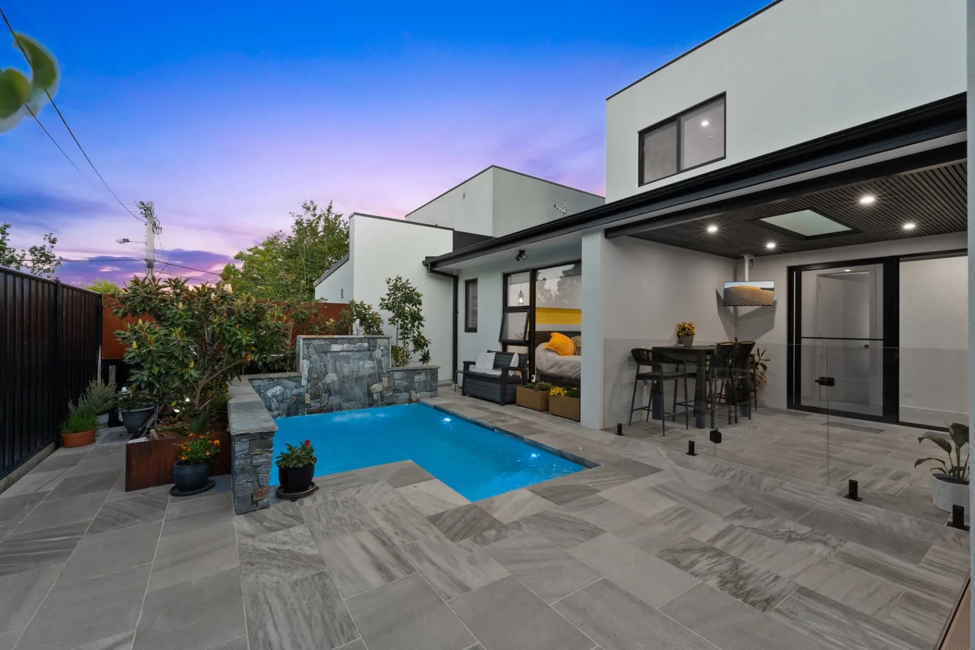 2/11 Landsborough Street, Griffith - Thumbnail 4
