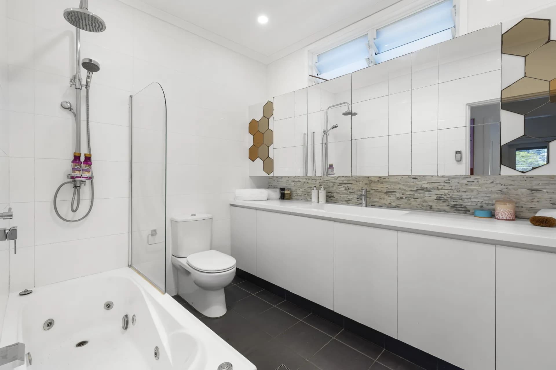 18 Nareen Parade, North Narrabeen - Thumbnail 6