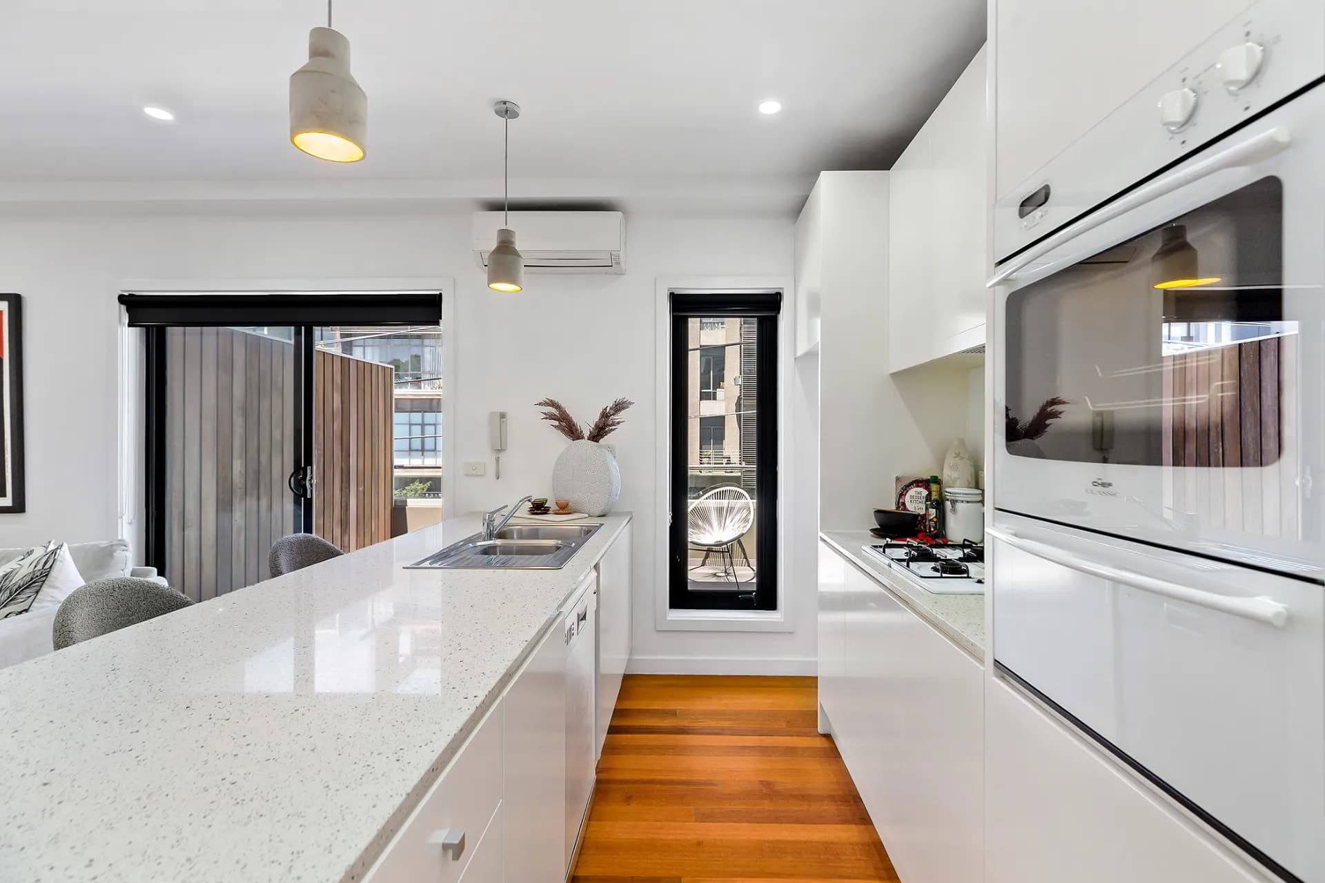 3/14 Inkerman Street, St Kilda - Thumbnail 4