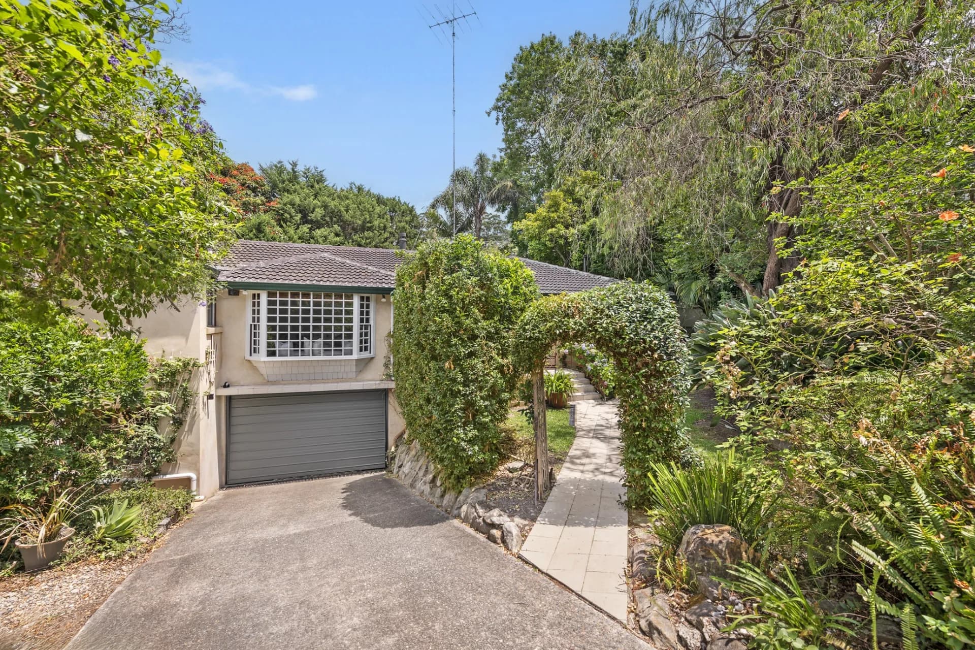 10 Centenary Avenue, Hunters Hill - Image 1