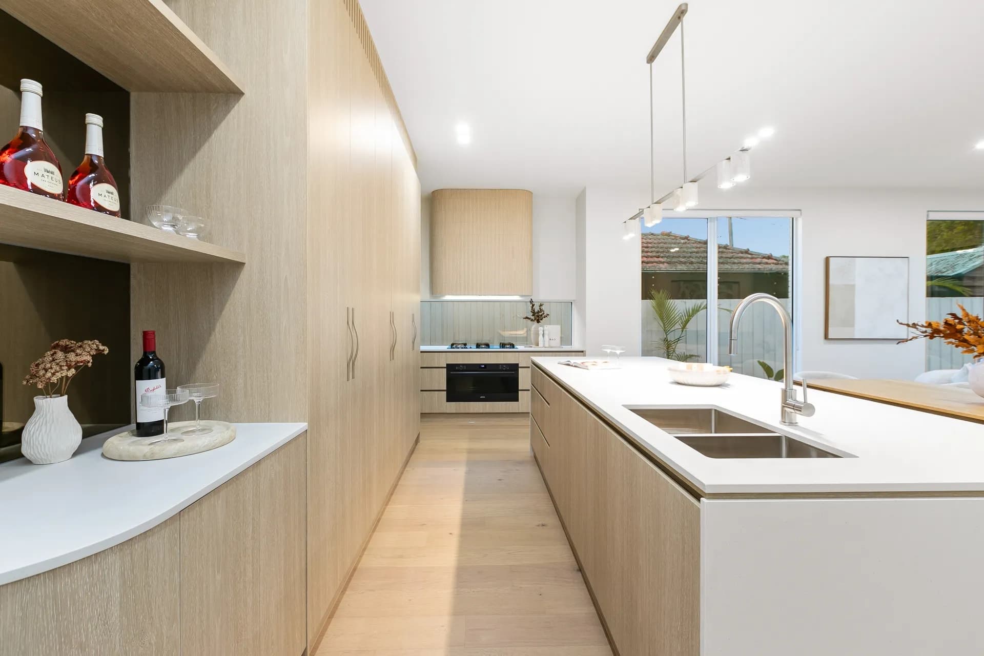 77B Blyth Street, Altona - Thumbnail 3
