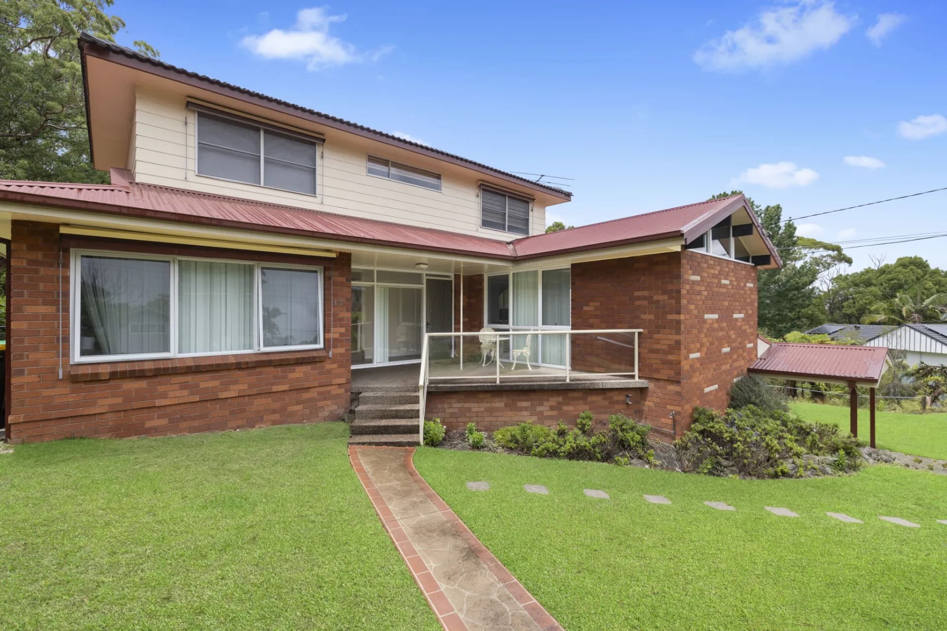 17 Margaret Avenue, Hornsby Heights - Image 1