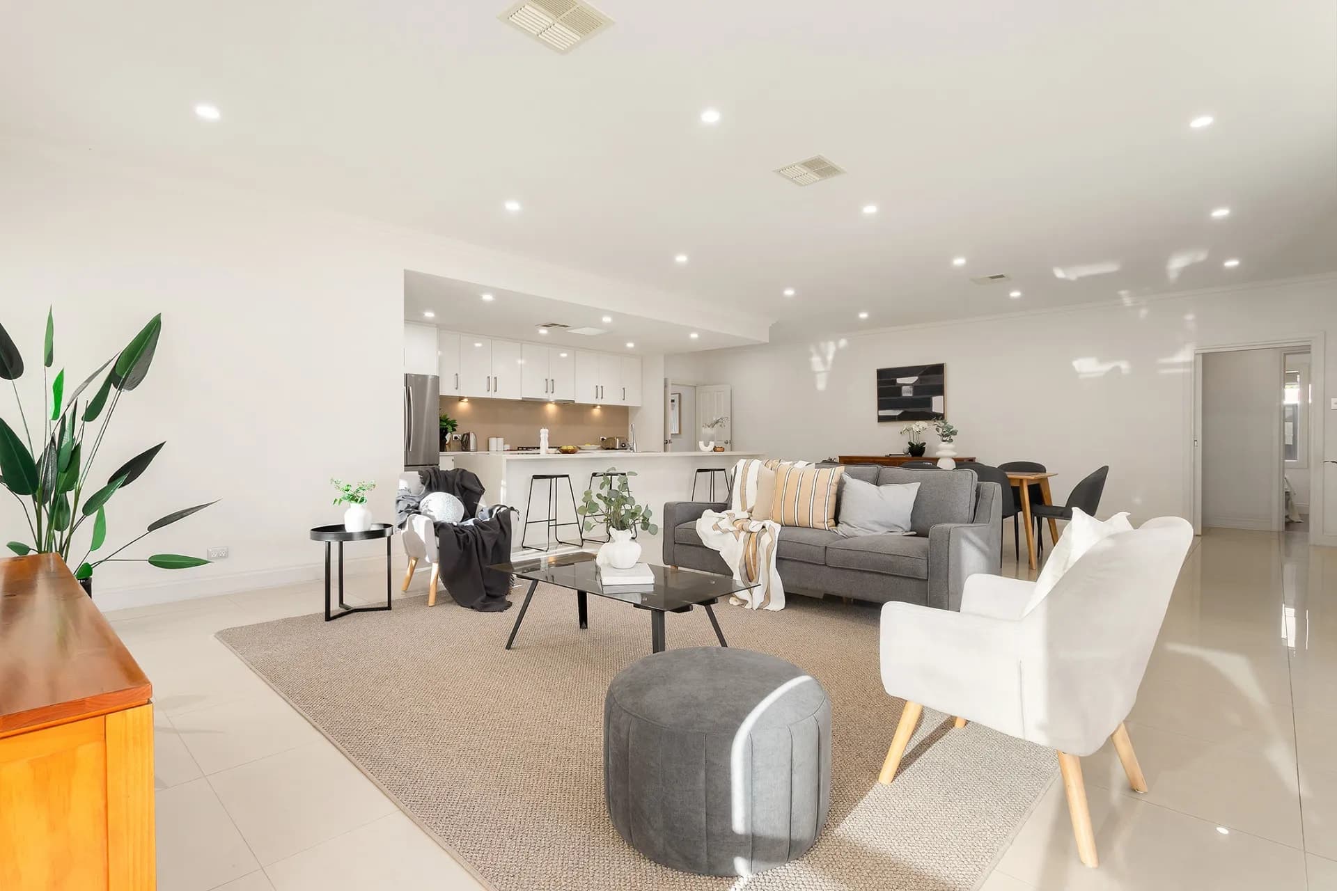 39 St Andrews Crescent, Novar Gardens - Thumbnail 2