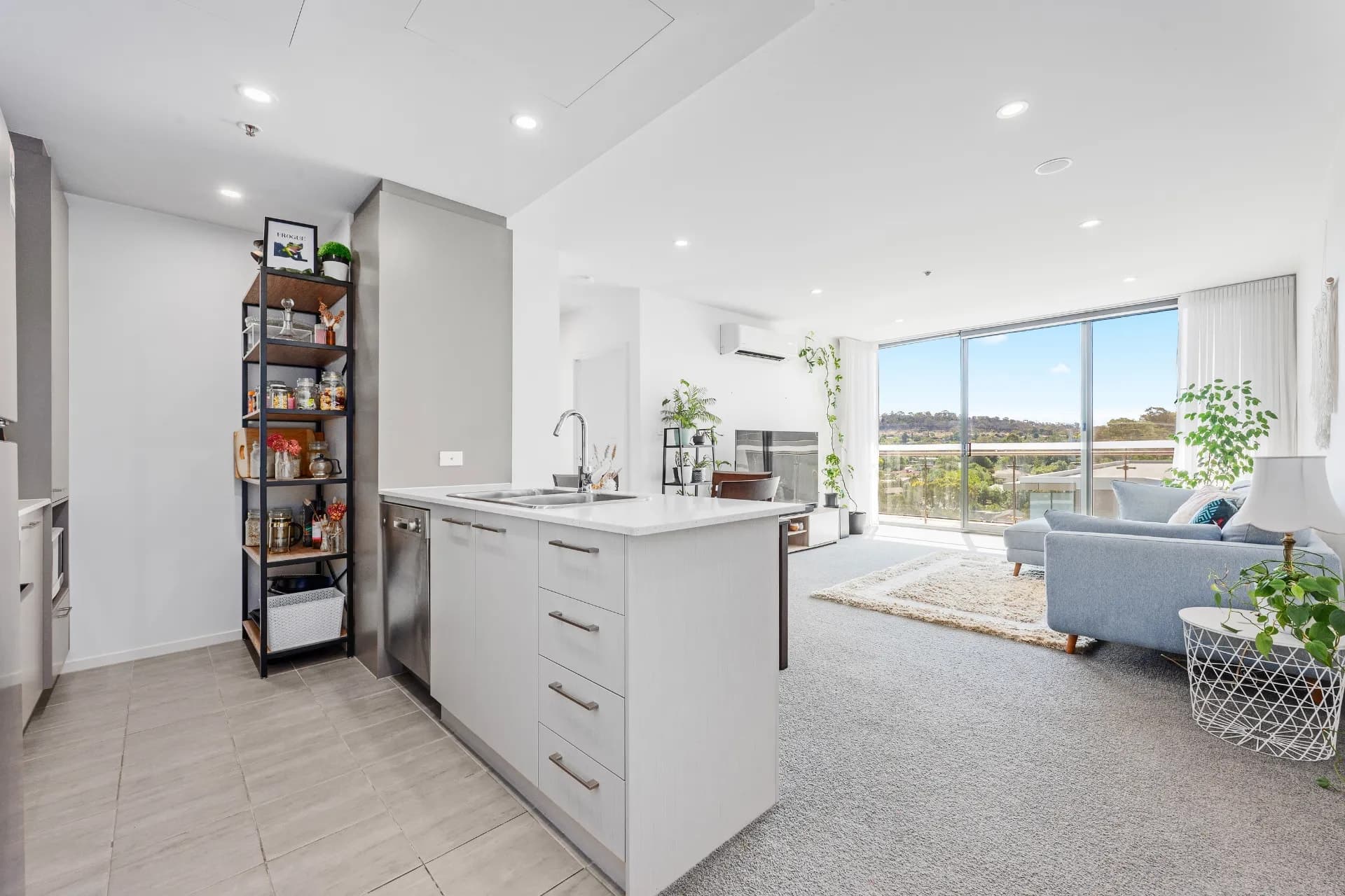 213/7 Irving  Street, Phillip, ACT, Phillip - Thumbnail 3