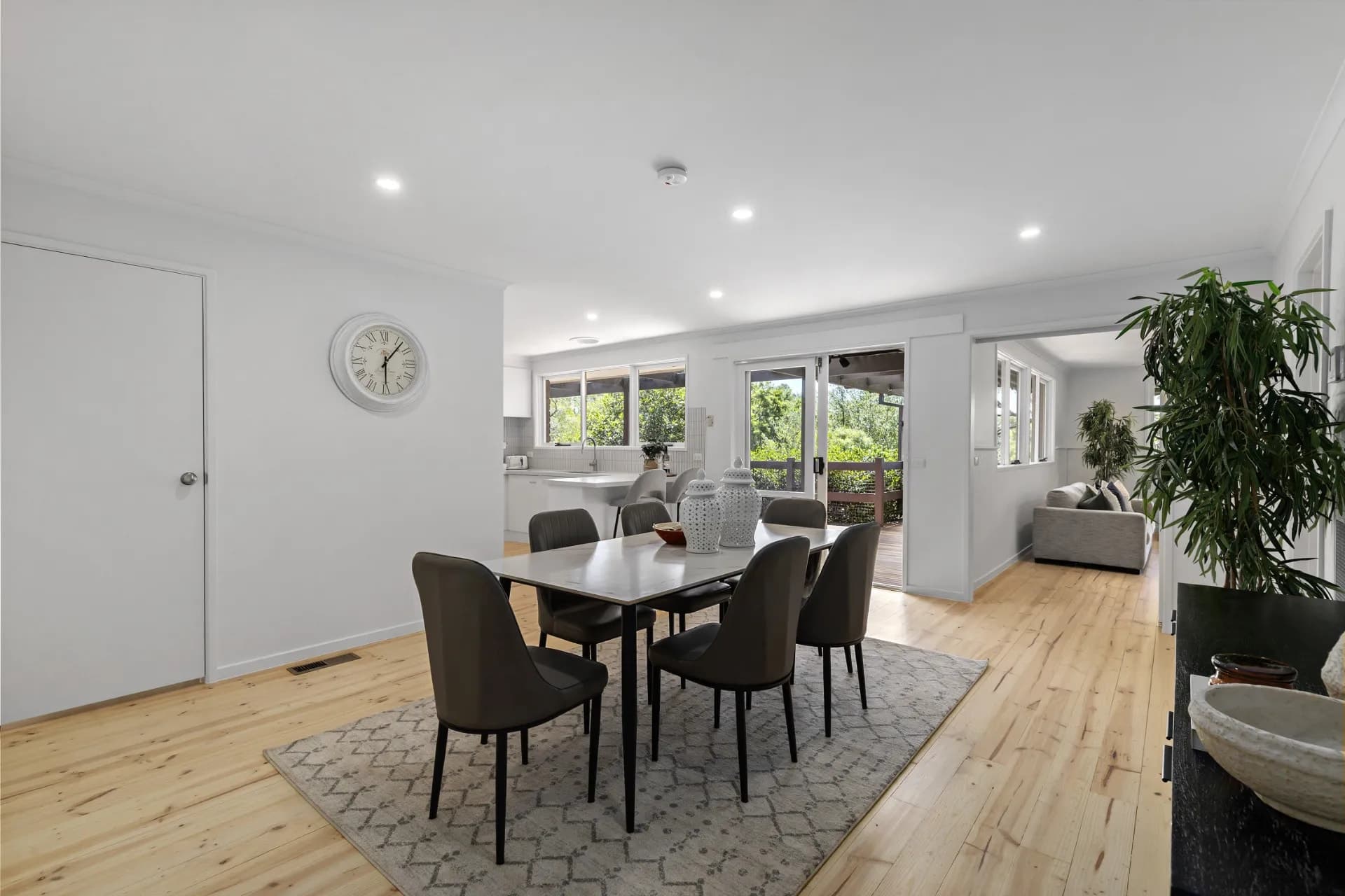 10 Parkview  Court, Ringwood North - Thumbnail 4