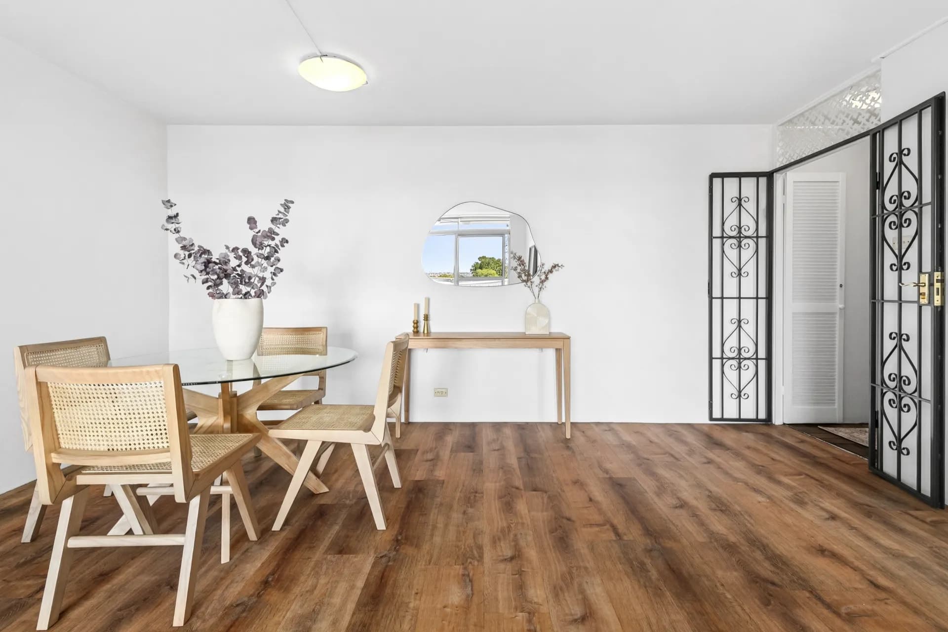 13/560 Military Road, Mosman - Thumbnail 4