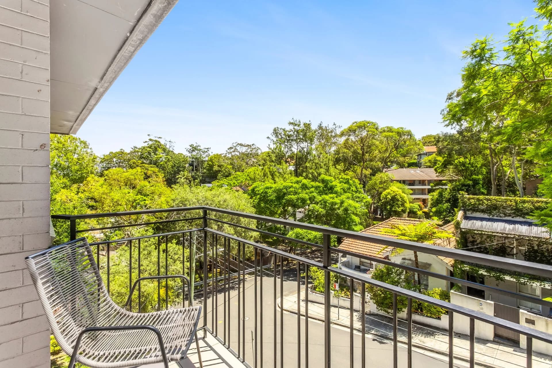 12/3-5 Riley  Street, North Sydney - Thumbnail 2